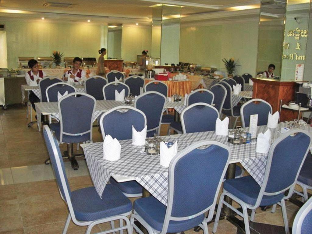 Midland Hotel Phnom Penh Eksteriør billede